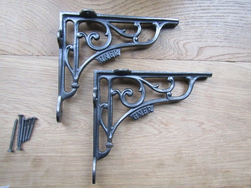 Pair gner railway cast - pair,