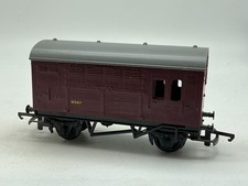 B5338 Tri-ang Maroon Horse