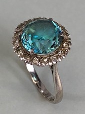 Antique vintage blue zircon platinum 18ct white gold cocktail ring