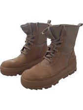 UGG Women's Boots Tan Lace-Up