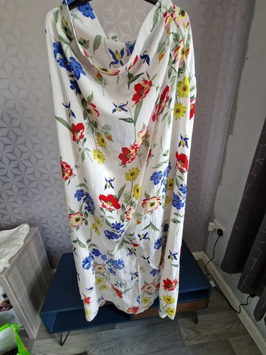 Boohoo white floral 8 - uk,