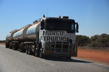 Truck photo Volvo FH16 tanker