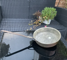 VINTAGE HAND FORGED ANTIQUE COPPER PAN Primitive Early Cookware 