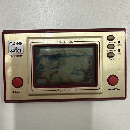 Nintendo game and watch - &,