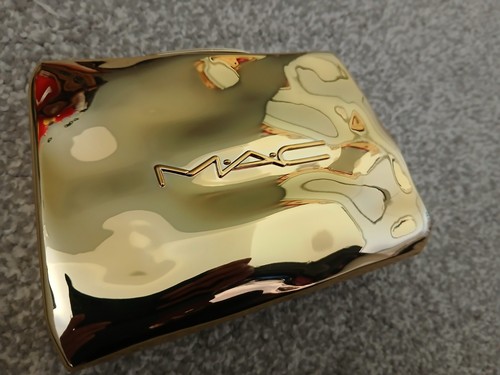 Mac gold clutch hard lipstick - hard,