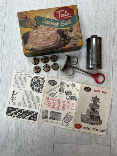 Vintage 1950s tala icing set - icing,