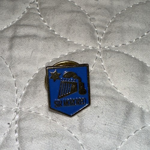 Sir mordred pin badge - sir, myth