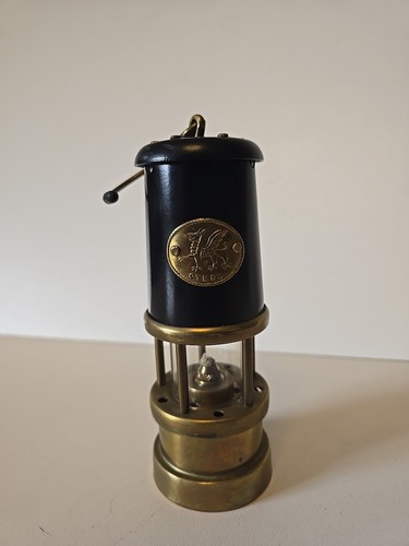 Vintage brass welsh - vintage,