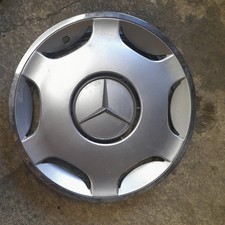 mercedes  w124 15in hub cap