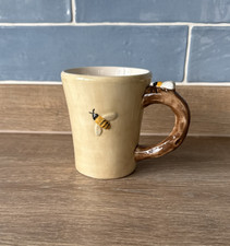 Gisela Graham Mug Honey Bee Shabby Chic Beige Glazed Ceramic