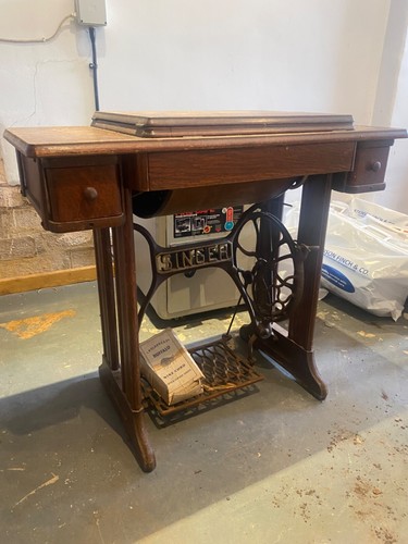 Vintage singer sewing machine - vintage,