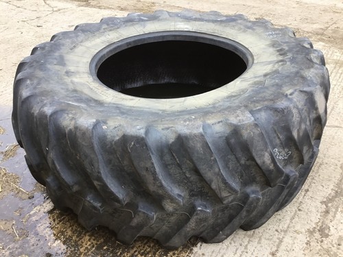 Firestone tractor tyre 800/70