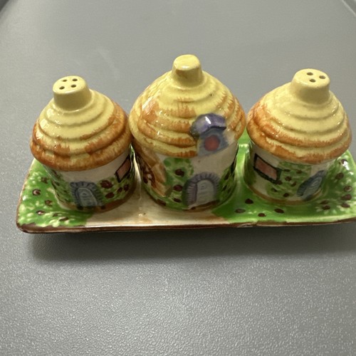 Vintage hand painted salt and - hand,