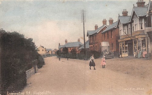 Postcard hants highcliffe - postcard,