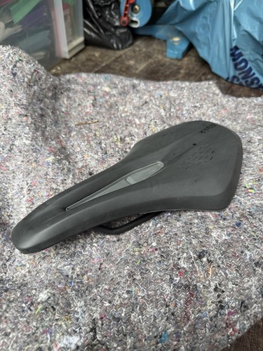 Fizik terra argo saddle - terra,