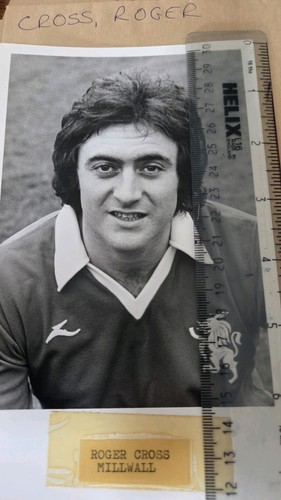Roger cross millwall - cross,
