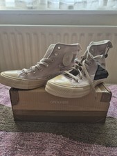 Tan CHARLI XCX Converse