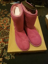 ladies classic short fushia UGG Australia boots uk 7.5 new boxed