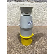 DuraPlug PG 1624 Pin & Sleeve Plug Yellow & White 16 Amp 130-Volts Compact