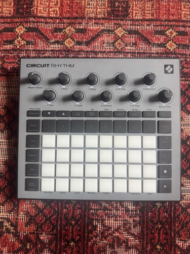 Novation circuit rhythm - circuit,