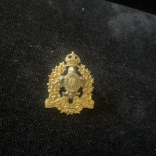 BRITISH MILITARY CAP BADGE