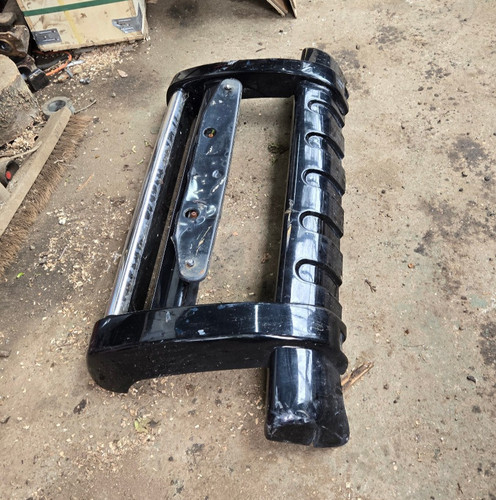 Mitsubishi l200 front - bumper, a