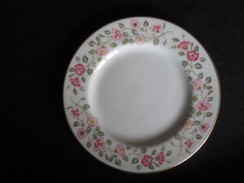 Royal doulton woodland rose - royal,