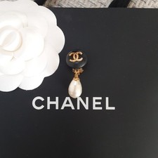 CHANEL Authentic Single Dangle