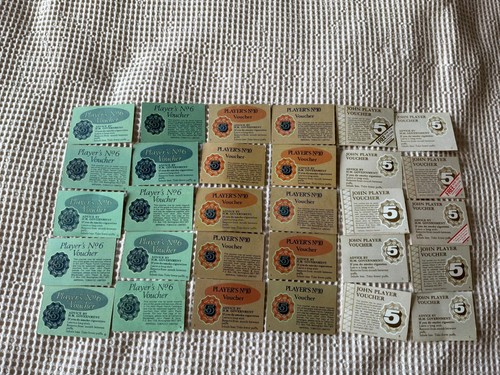 John player cigarette - 30,