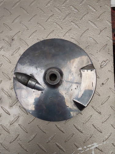 Ducati single front hub - single, cover