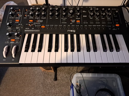 Moog messenger synthesizer - moog,