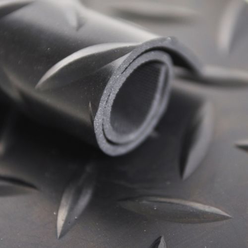 Checker patterned rubber - patterned,