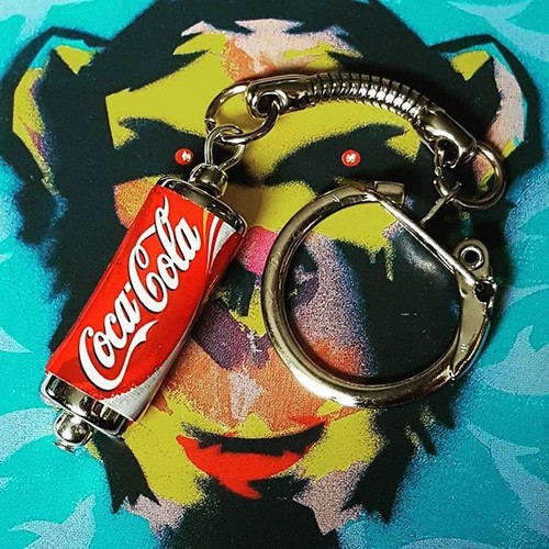 Cool coca cola can keyring - cool,