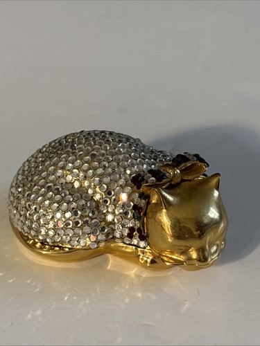 Judith leiber sleeping - judith,
