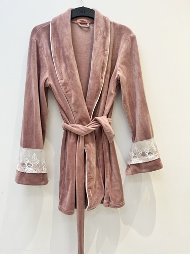 Mini moon rose velvet with