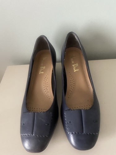 Van dal sheriden women - van,