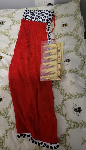 King dress with - with, crown