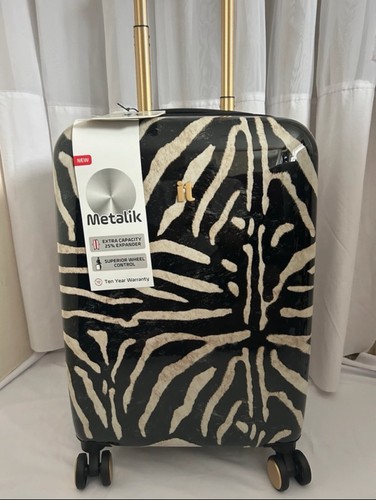 Bnwt luggage zebra cabin - bnwt,