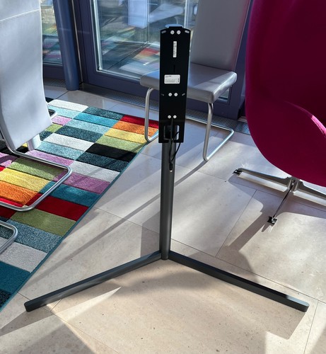 Loewe fsm7 motorised floor - floor, tv