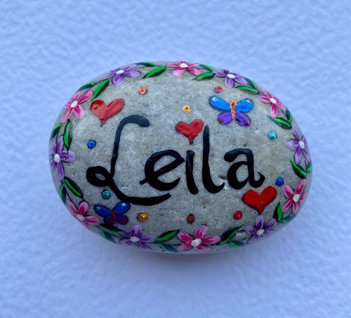 Leila hand painted - hand,