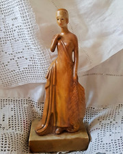 Vintage ceramic figuirine in