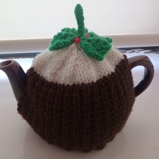 HAND KNITTED TEA COSY FOR