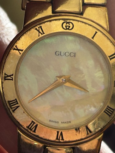 Gucci 3000l swiss made quartz - gucci,