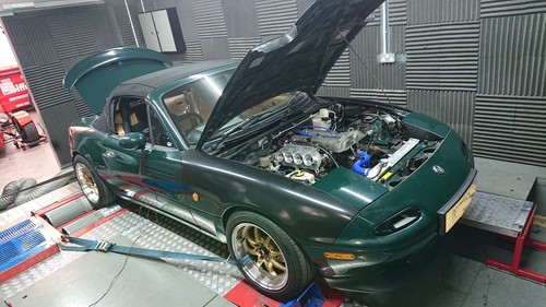 Mazda mx5 turbo - rolling, road