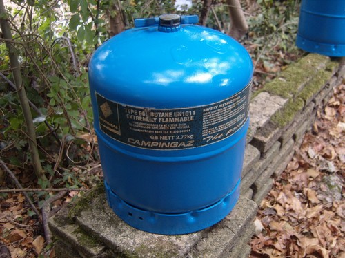 Full campingaz 907 gas bottle - full,