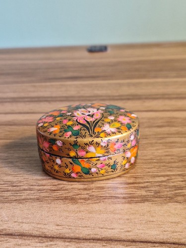Floral oval kashmiri - floral,