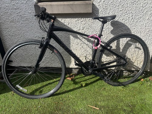 Specialized sirrus size - 1.0,