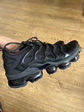 Triple Black Vapour Max Plus