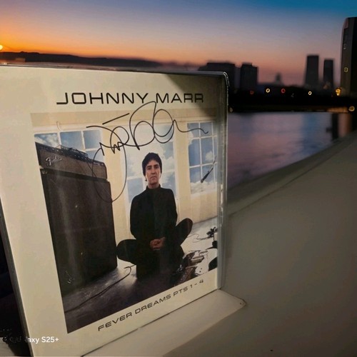 The smiths signed johnny marr - smiths,