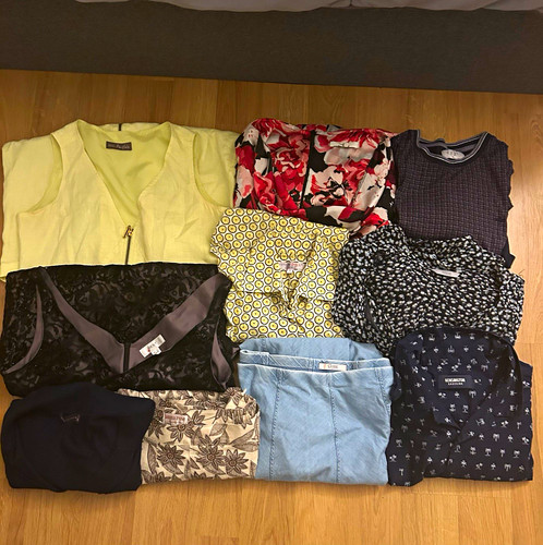 Women clothing bundle job - women’s,